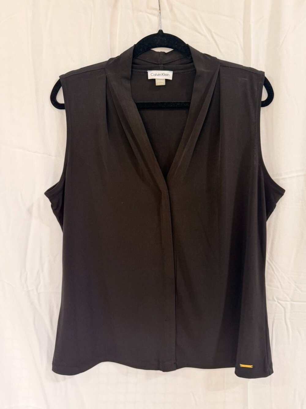 Calvin Klein Black V-Neck Shell | XL | Like New